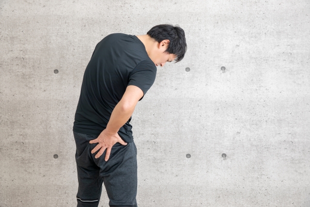 坐骨神経痛と足のむくみ：原因と対策