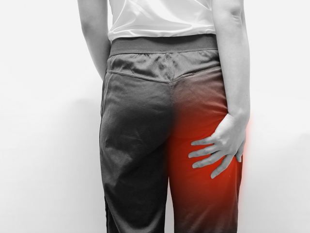 坐骨神経痛と歩き方の関係？正しい歩行法で痛みを和らげる方法